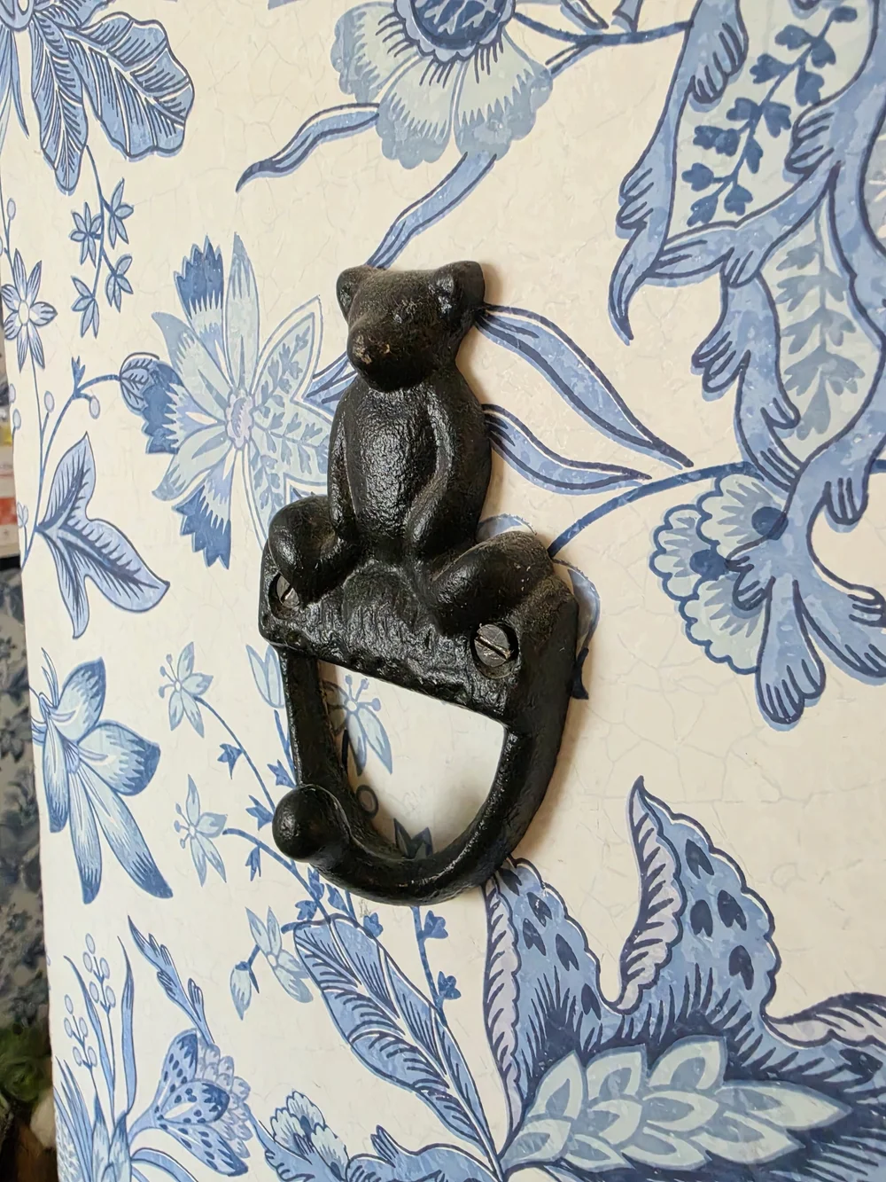 Cast Iron Bear Wall Hooks - Black - Unbranded - Set of 2